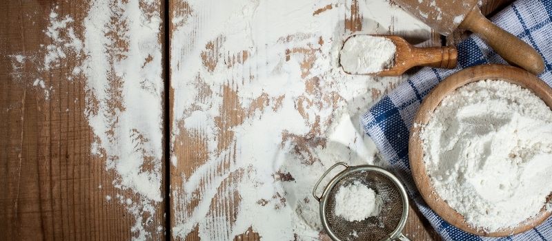 Dominos pizza, Pizza hut, hallo pizza... naručivanje hrane za van vam dosadilo? Ne želite više googlati najnoviji pizza recept? Standardna ponuda Margherita pizza vas ne impersionira? Pizza od tikvica ili jednostavno domaća pizza vam zvuči primamljivo?