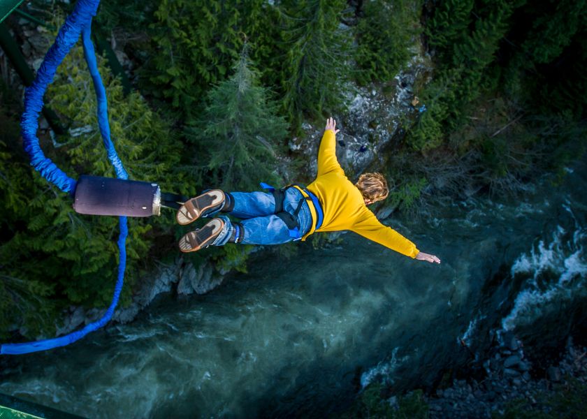 bungee jumping