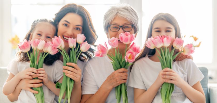 obiteljska fotografija -mama baka i unuke 