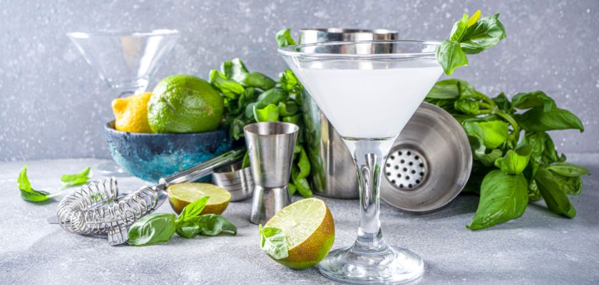 Oprema za Martini i čaša za Martini