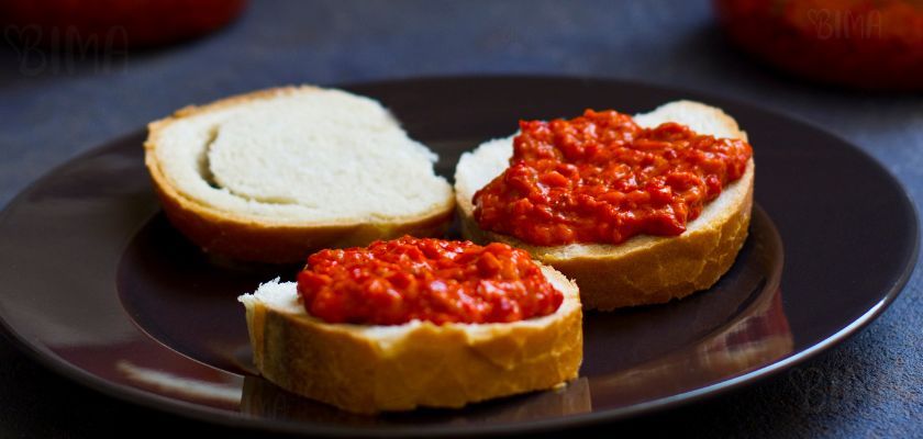 Slika ajvara napravljenog po Bakinom ajvar receptu