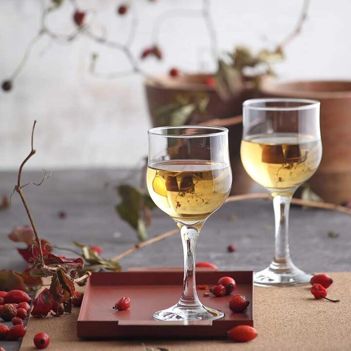 ČAŠE STAKLENE TULIPE NA STALKU 6/1 200 mL