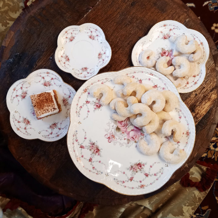 WINTERSWEET PORCULANSKI SET ZA KOLAČE 7 DIJELNI
