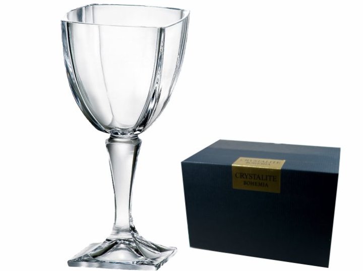 Čaše za vino 300 ml