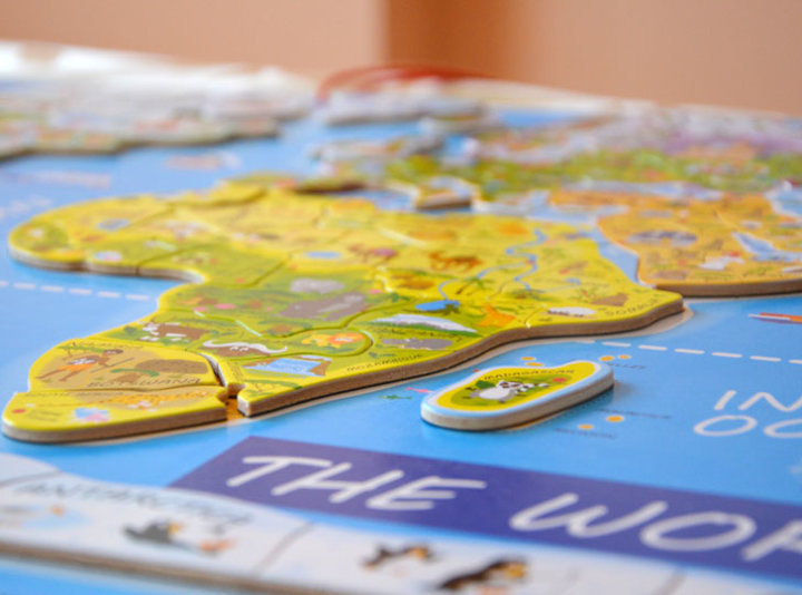 PUZZLE KARTA SVIJETA DRVENE