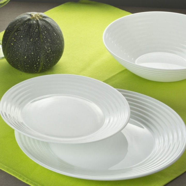 Set tanjura cijena