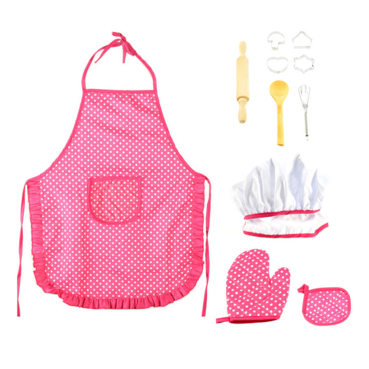 MALI KUHAR DELUXE SET - PREGAČA, KAPA I PRIBOR U KUTIJI 28x23,5 CM ROZI