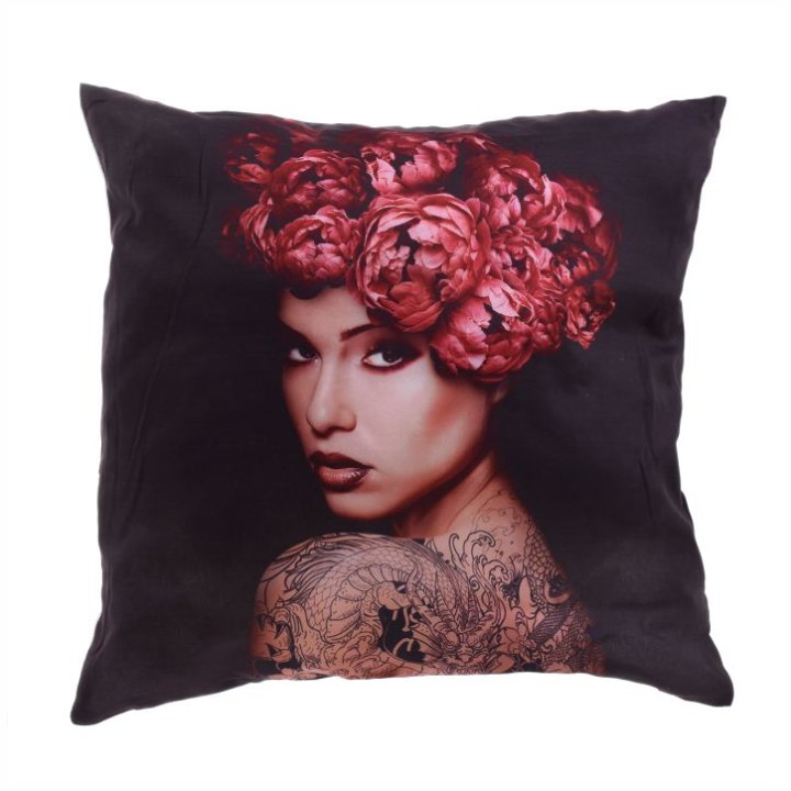 JASTUK DEKORATIVNI 45x45 CM - MOTIV ŽENE
