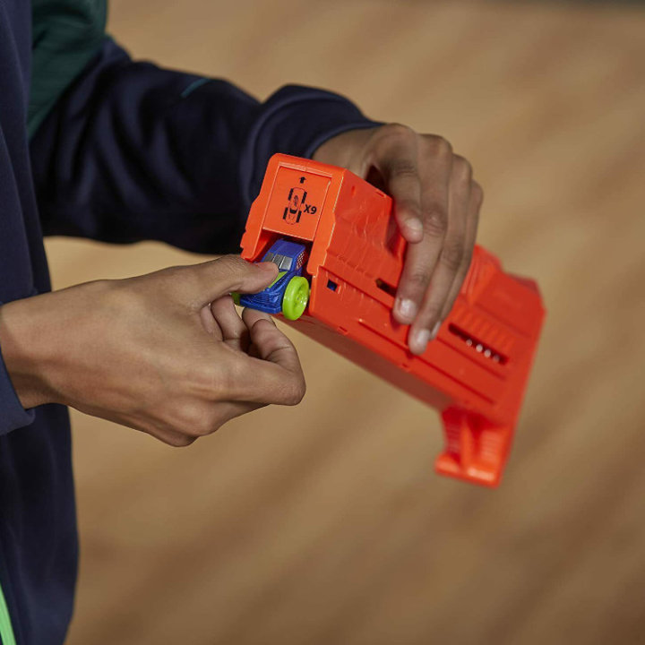 NERF NITRO MOTORFURY PUŠKA RAMPA ZA ISPALJIVANJE AUTIĆA