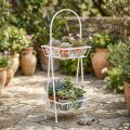 STALAK DEKORATIVNI METALNI S DVIJE ČETVRTASTE KOŠARICE KREM 73x23x23 CM