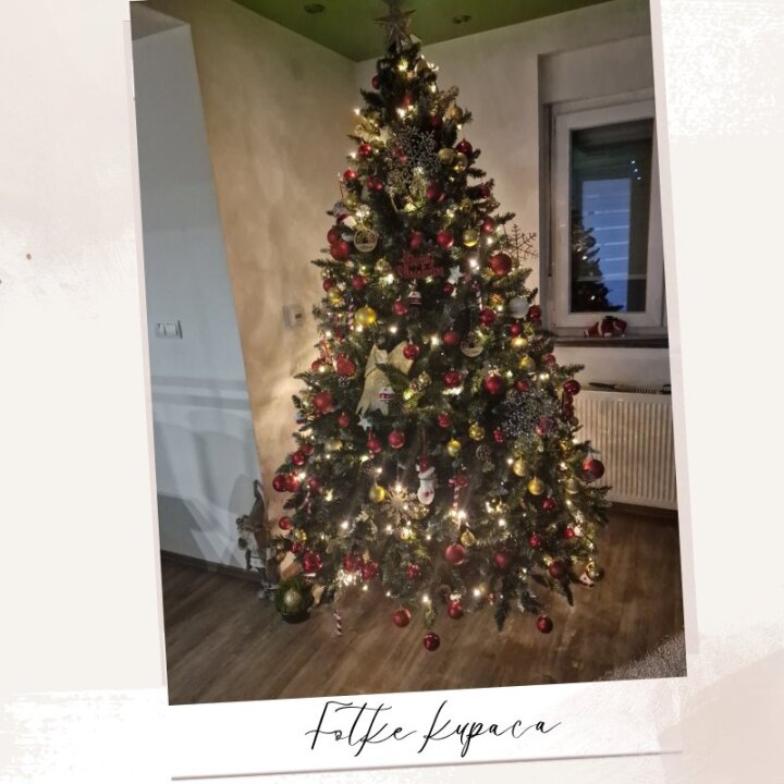 UMJETNO BOŽIĆNO DRVCE CAROLS SA SVJETLUCAVIM IGLICAMA 180 CM