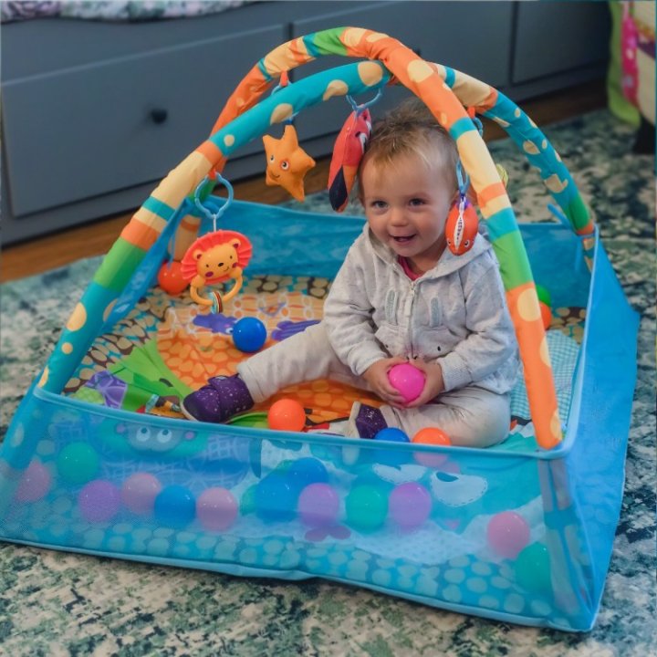 BABY GYM PODLOGA ZA IGRU S OGRADICOM - 83 CM