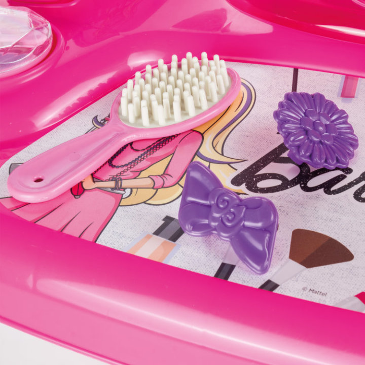 BARBIE KOZMETIČKI STOLIĆ ZA IGRU SA STOLICOM I PRIBOROM