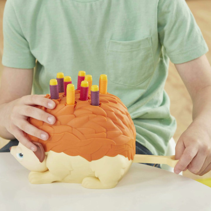 JEŽ EDDI SA SPUŽVASTIM METCIMA - HASBRO