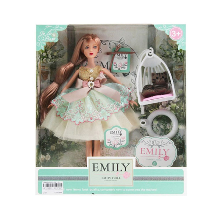 LUTKA EMILY S HALJINOM I PRIBOROM 29 CM 32,5x28 CM