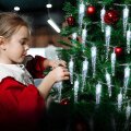 BOŽIĆNE LAMPICE SIGE LED VISEĆE 24/1 HLADNO BIJELE UNUTARNJE / VANJSKE S FUNKCIJAMA 460 cm