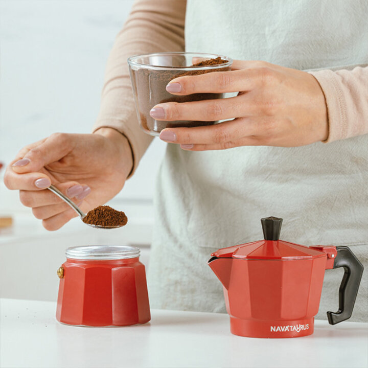 KAFETIJERA ZA ESPRESSO KAVU ZA 6 ŠALICA 300 mL TAURUS - CRVENO ALU