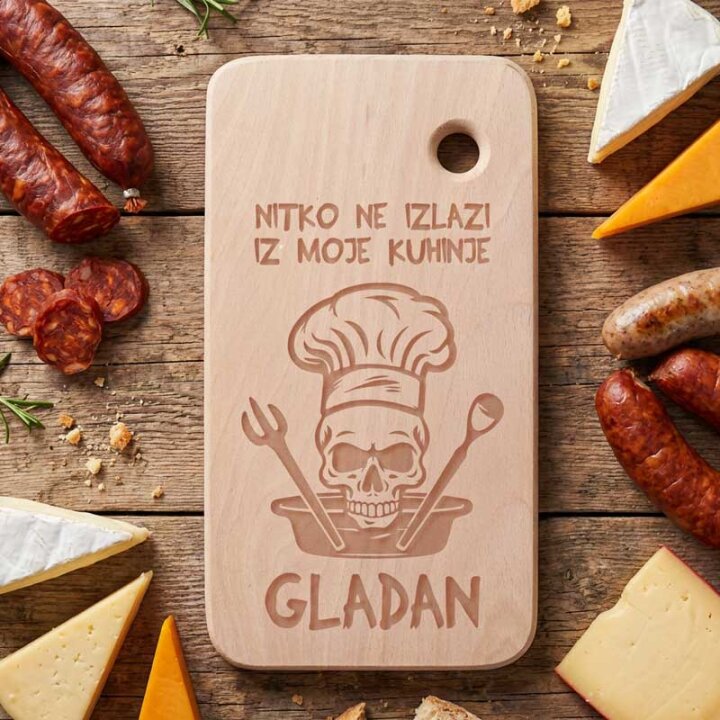 DASKA DRVENA GRAVIRANA Nitko ne izlazi iz moje kuhinje gladan 27x15 cm