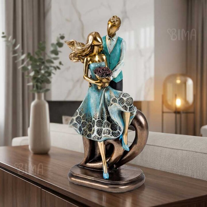 FIGURA STILIZIRANA ZALJUBLJENI PAR NA 2 SRCA BIJELO-SREBRNI 27 CM