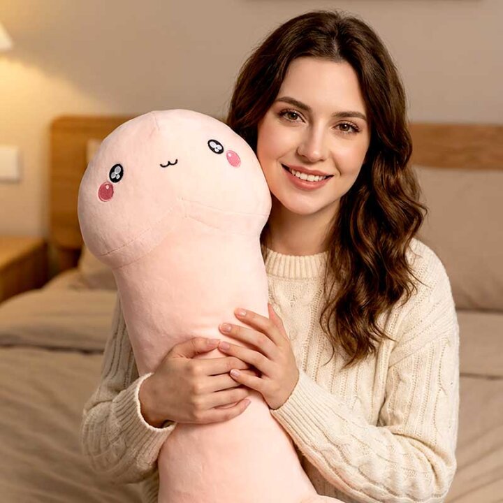 JASTUK DEKORATIVNI ADAM PLIŠANI 90 cm