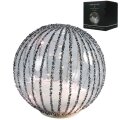 KUGLA S LED SVJETLIMA NA BATERIJE - CRNO-SREBRNE GLITER LINIJE 18 cm