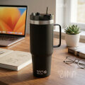 PUTNA TERMOS ŠALICA INOX CRNA 900 mL SA SLAMKOM - WE CARE