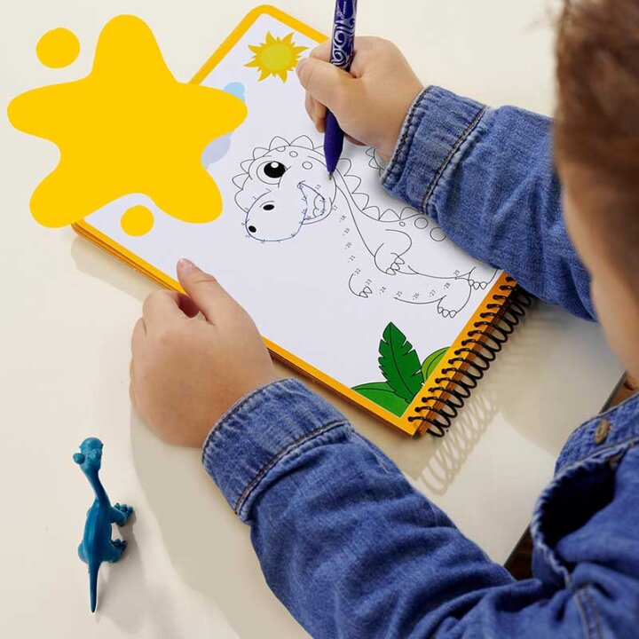 BOJANKA BLOK S MAGIČNIM VODENIM MARKEROM NA BLISTERU DINO S FIGURICOM - SIMBA