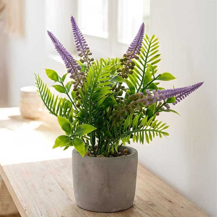CVIJEĆE UMJETNO LAVANDA 22 cm U CEMENTNOJ TEGLICI 3 SORT