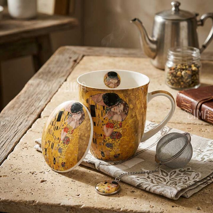 ŠALICA PORCULANSKA S INFUZOROM 400 mL - THE KISS CLASSIC BY GUSTAV KLIMT