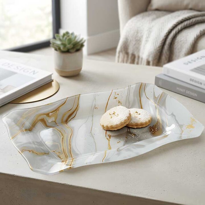 STAKLENI DEKORATIVNI TANJUR ČETVRTASTI S VALOVITIM RUBOM LUXE MARBLE 35,5 cm